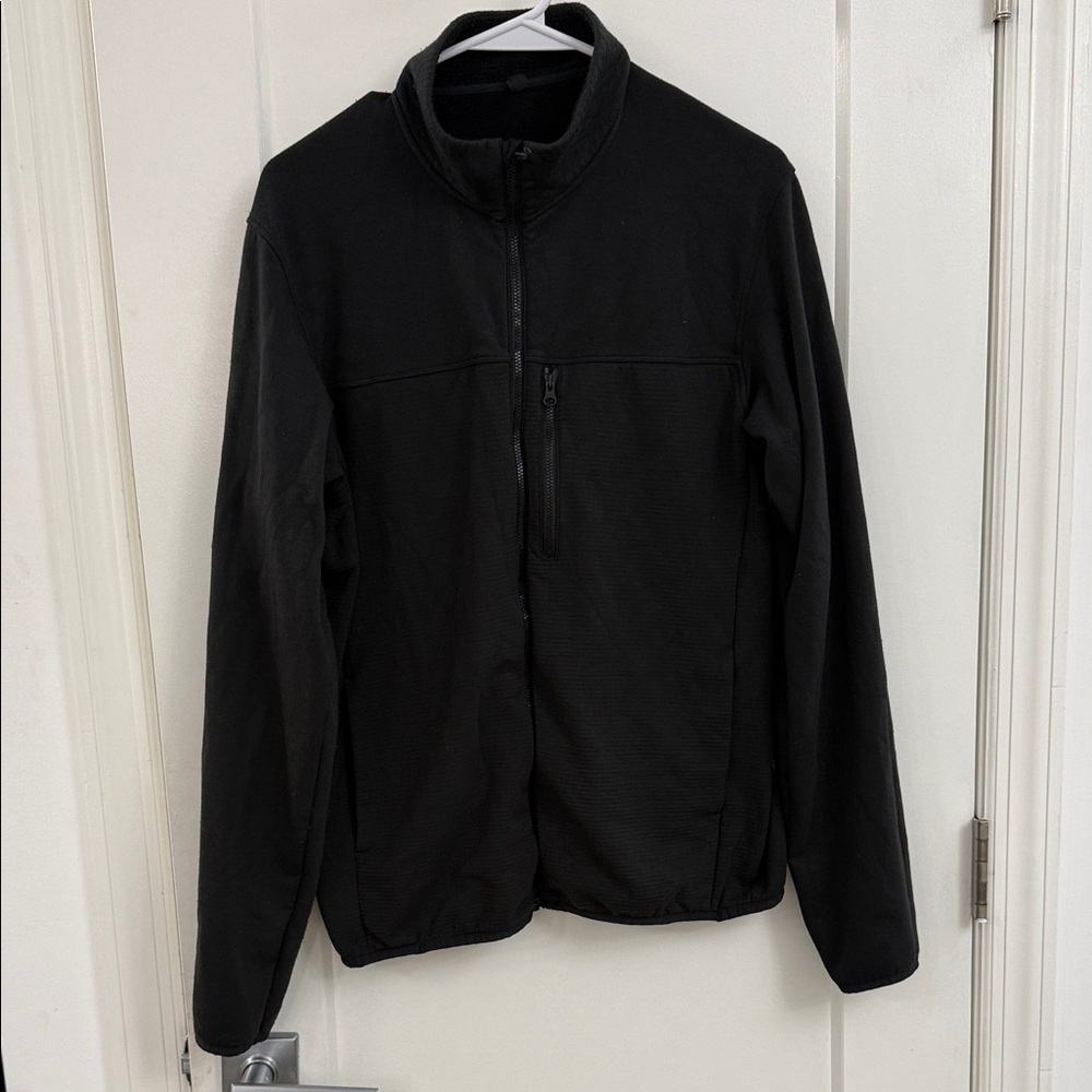 Uniqlo Men's Black Fleece Jacket